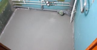 Наливной пол в туалете Куйбышев, цена от 882 руб.